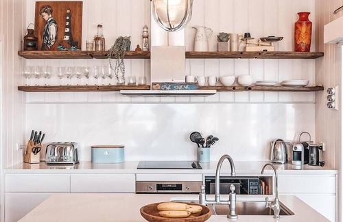 Yamba Villa | Beach House | Upstairs