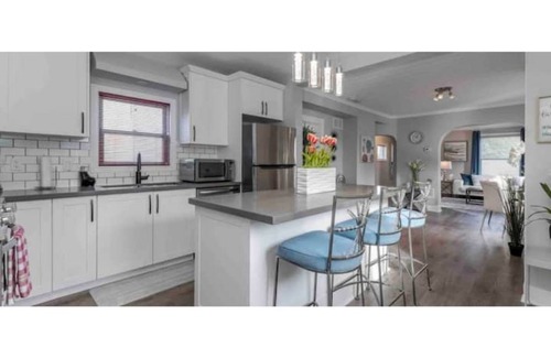 Orillia Casa | Beach, Lake & Parks to Play at this Summer Getaway