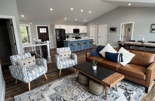 New Lisbon Casa | Beach Lake Retreat with Private Lake and Hot Tub