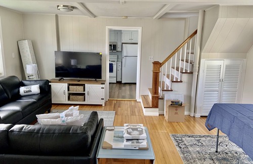 Niantic Casa | Beach Ready 3-bdrm house, Short Walk to Private Beach and Park, Lots of Parking