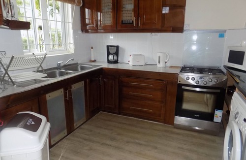 Bain Boeuf Casa | The Beach Retreat, dúplex con piscina en un gran jardín tropical