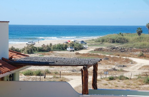 El Pescadero Villa | Frente a la playa con piscina y jacuzzi frente al famoso Surf Break