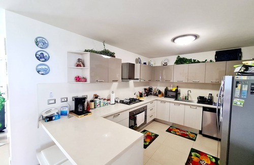 Nueva Gorgona Apartamento | Totalmente enfrente de la playa! PH Bahia, 3 recamaras, 3.5 banos