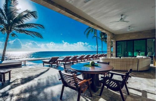 Área de Playacar Fase I Villa | Beachfront All Inclusive Luxe Playacar Phase I - 7 BR.