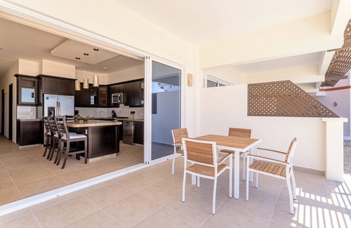 San Pedro Mixtepec Apartamento | Beachfront Condo in Peaceful Puerto Escondido at Vivo Resort