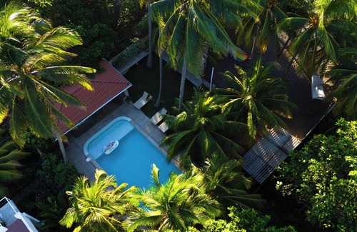 Sonsonate Cabaña | Beachfront Guest House Surrounded by Nature