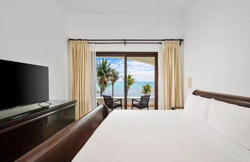 Soliman Bay Villa | Beachfront Hacienda Soliman Bay