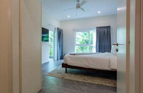 Dominical Apartamento | Beachfront Jungle Luxury! 3BD Penthouse Uvita