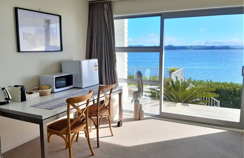 Clarks Beach Villa | Beachfront Luxury