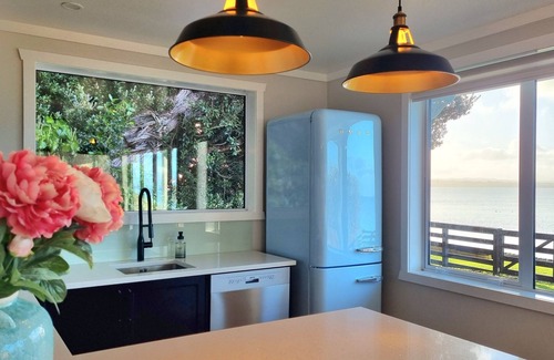 Clarks Beach Cabaña | Beachfront luxury, re-charge your soul... ♥ Pet friendly! Just ask 🥰