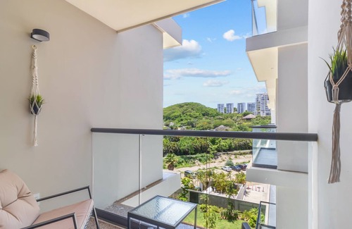 La Cruz de Huanacaxtle Apartamento | Zantamar 507: Beachfront Suites in La Cruz