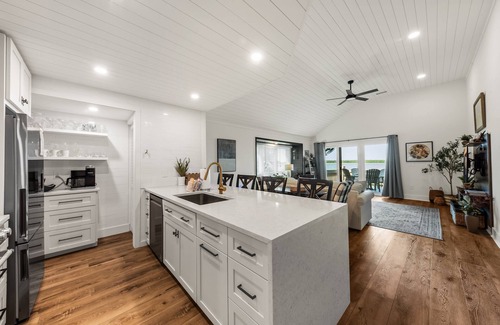 Seabrook Island Casa | Beachfront w/ Breathtaking Views! 1BR/2BA Amenity Cards Available!