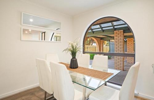 Seaford Casa | Beachside Escape in Seaford