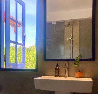Tangalle Cama Y Desayuno | Beachside Stay Steps From Mawella Bay, Tangalle #thisisnotahotel