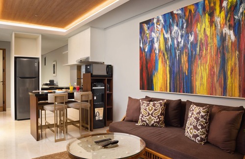 Downtown Kuta Hotel | Beachwalk Residence