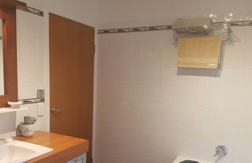 Brisbane Waterfront Casa | BEACON LIGHT WATERFRONT HOLIDAY HOME