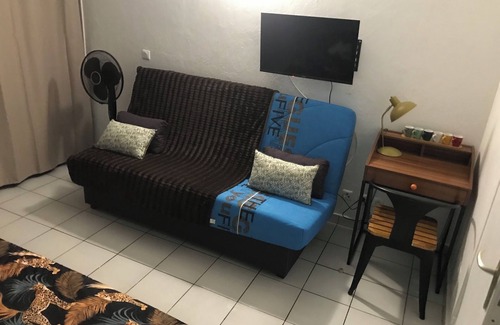 Grand-Bourg Apartamento | Beau Studio Équipé Dans un Complexe Hôtelier de Standing