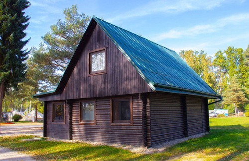 Hradec Kralove Casa | Bonito apartamento en villa para 12 personas con WIFI, TV, patio y mascotas permitida