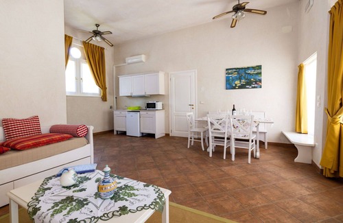 Strassoldo Apartamento | Hermoso apartamento para 4 personas con WIFI, A/C, TV, terraza y mascotas permitida