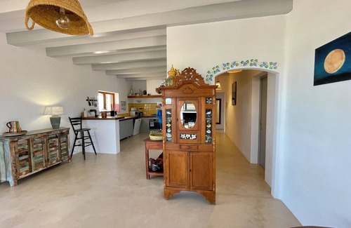 Calo de Sant Agusti Villa | HERMOSA PROPIEDAD 10 personas con piscina grande. ACCESO DIRECTO AL MAR