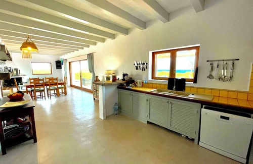 Calo de Sant Agusti Villa | HERMOSA PROPIEDAD 10 personas con piscina grande. ACCESO DIRECTO AL MAR