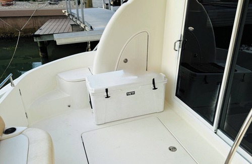 St. Pete Beach Alquiler De Eote | Beautiful 2-bedroom boat 400 steps from St. Pete Beach - WiFi, AC 30min to TPA