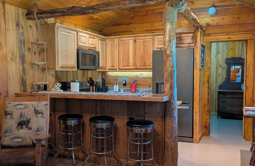 Sparta Cabina | Beautiful 2-bedroom cabin near Sparta and the Blue Ridge Parkway
