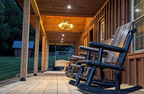 Sparta Cabina | Beautiful 2-bedroom cabin near Sparta and the Blue Ridge Parkway