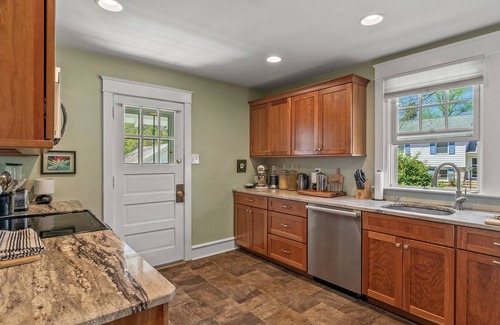 Swarthmore Casa | Beautiful 2B/1.5B in the Heart of Swarthmore!