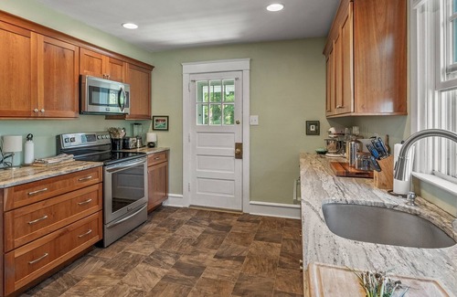 Swarthmore Casa | Beautiful 2B/1.5B in the Heart of Swarthmore!