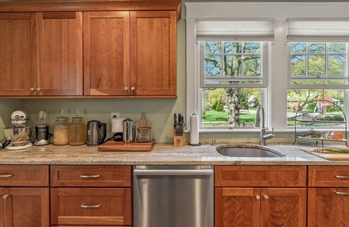 Swarthmore Casa | Beautiful 2B/1.5B in the Heart of Swarthmore!