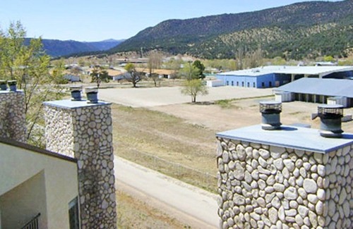 Ruidoso Downs Apartamento | Beautiful 3 bedroom unit at resort, sleeps 8