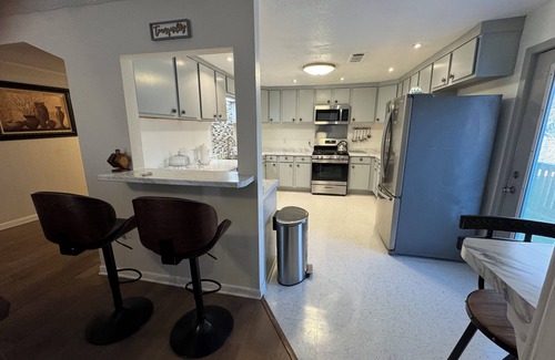 Ackerman Casa | Beautiful 3-bedroom 2-bath home in Ackerman. Washer & dryer, WiFi, & lots more!