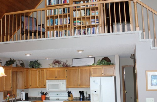 Brandon Casa | Beautiful 4 Bedroom Lake Home, on level lot, sandy beach, and beautiful views