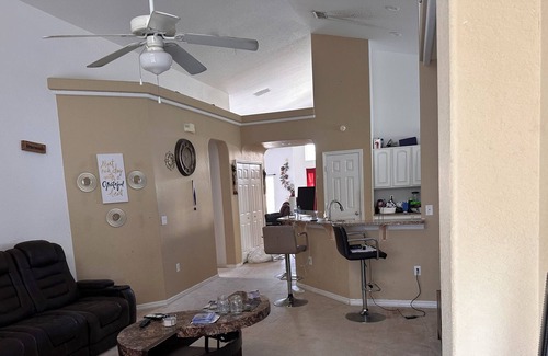 Marbella Casa | Beautiful 4 bedrooms and 3 bathroom Home , very close to all major attractions