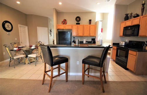 Marbella Casa | Hermosa 5BR 3. 5 baños piscina en casa