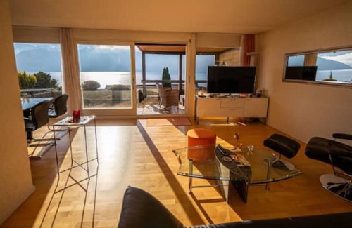 Weggis Apartamento | Beautiful apartment right on the lake / Lake Lucerne / Lake Lucerne