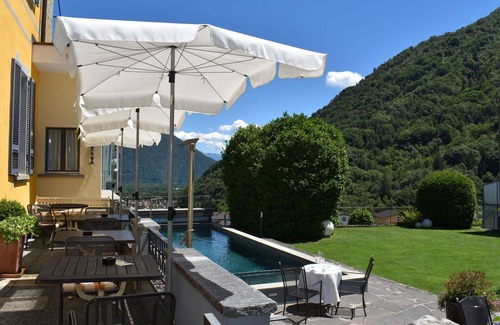 Intragna Apartamento | Bonito apartamento con piscina, WIFI, TV, patio, mascotas permitida y vista panorámica