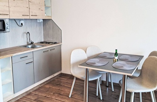 Strobl Apartamento | Precioso apartamento para 3 personas con WIFI, TV y balcón