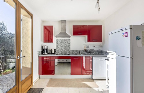 Cabris Apartamento | Acogedor apartamento para 5 personas con WIFI, TV y terraza