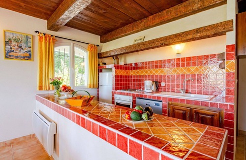 Bauduen Villa | Acogedor apartamento en villa con WIFI, TV, terraza, mascotas permitida y vista panorámica