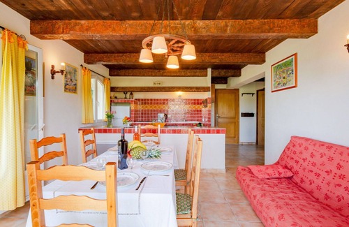 Bauduen Villa | Acogedor apartamento en villa con WIFI, TV, terraza, mascotas permitida y vista panorámica