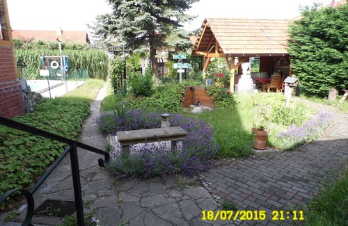 Kolonie Eichenweiler Casa | Hermoso apartamento con piscina en las afueras de la ciudad