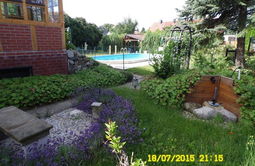 Kolonie Eichenweiler Casa | Hermoso apartamento con piscina en las afueras de la ciudad