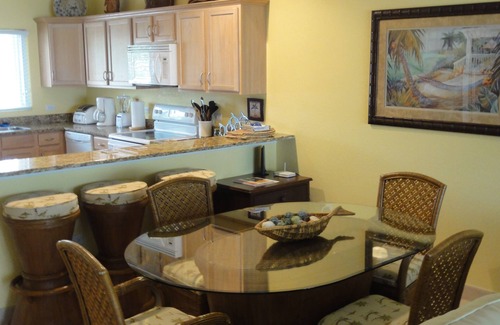 Rum Point Condominio | Hermoso condominio frente al mar en Cayman Kai / Rum Point