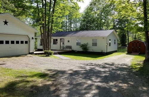 Cheboygan Casa | Alquiler de vacaciones en el área recreativa de Black Mountain