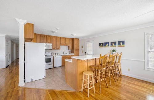 Piney Flats Casa | Beautiful Boone Lake Views for 8