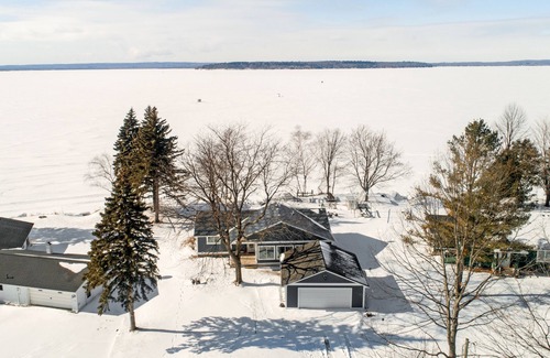 Cheboygan County Casa | Beautiful Burt Lake Getaway