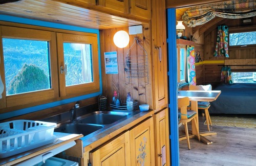 La Motte-du-Caire Cabaña | Beautiful caravan in the countryside with wellness area - Sisteron - Gap - Bayons