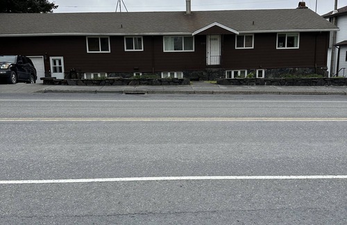 Kodiak Apartamento | Beautiful channel view, short walk to town. 2 bedrm apt, private entrance.